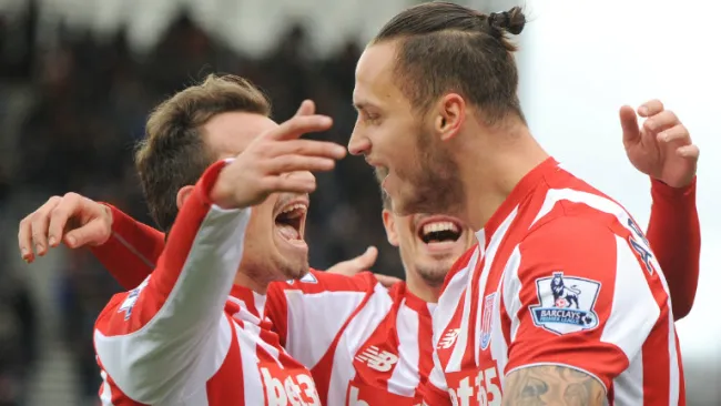 Jugadores del Stoke City festejan una anotación