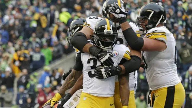 Williams es felicitado tras anotar con Acereros