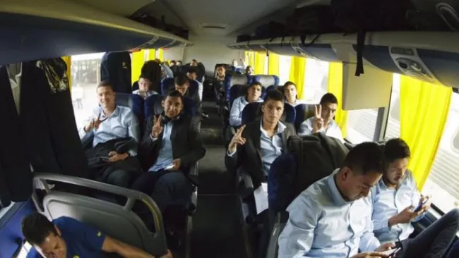 Los americanistas viajan al aeropuerto