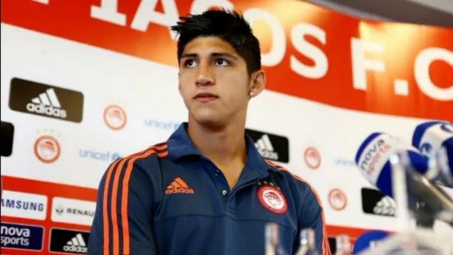 Pulido, en conferencia de prensa con Olympiacos