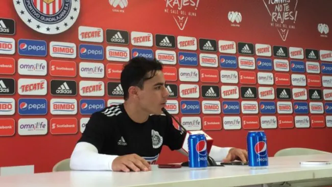 Omar Bravo, en conferencia de prensa