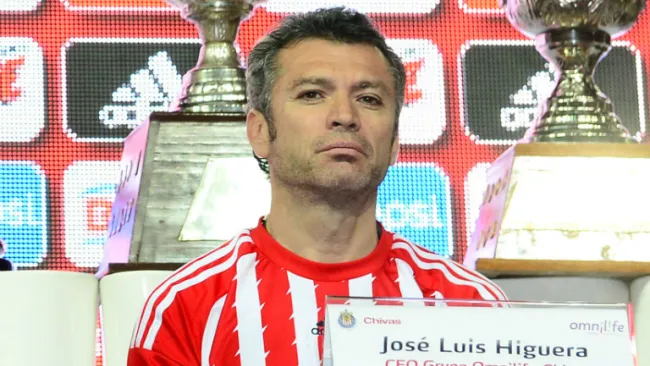 Higuera en conferencia de Chivas