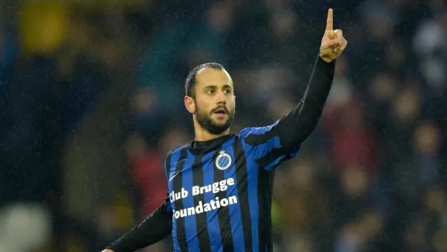 Víctor Vázquez festeja un gol con Brujas