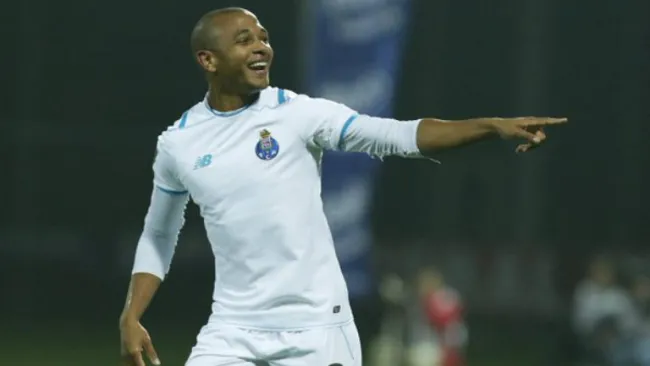 Brahimi celebra un gol con el Porto 