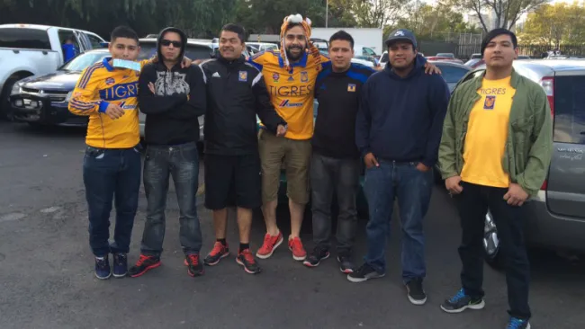 Aficionados de Tigres en CU