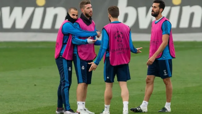 Sergio Ramos y Arbeloa en un entrenamiento del Real Madrid