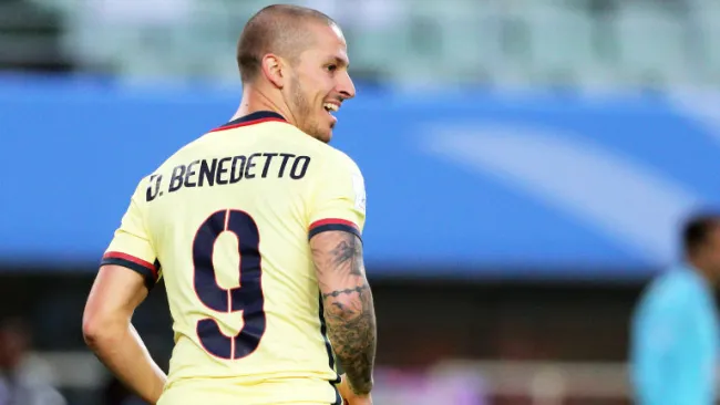 Darío Benedetto, durante juego del América en el Mundial de Clubes