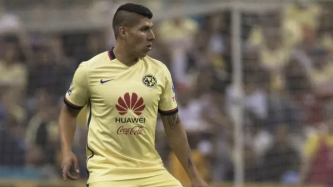 Erik Pimentel, durante juego del América 
