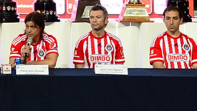 Higuera durante la presentación de Matías Almeyda