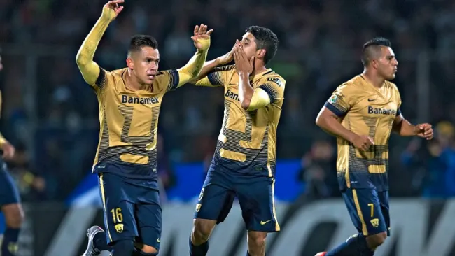 Futbolistas de Pumas, tras una anotación