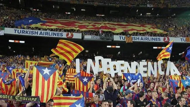 Esteladas en las tribunas de Camp Nou