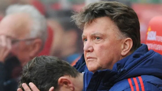 Van Gaal durante un encuentro de Premier