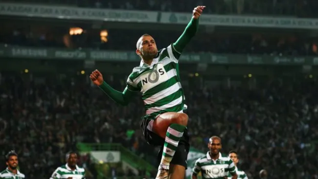 Slimani festeja el segundo gol del Porto