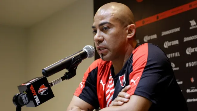 Egidio Arévalo habla en conferencia de prensa