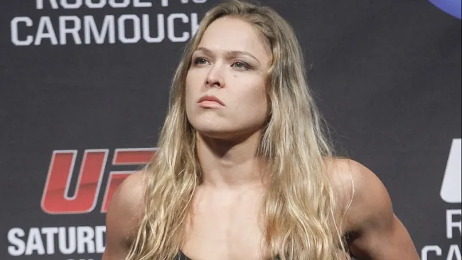 Ronda Rousey durante una ceremonia de pesaje