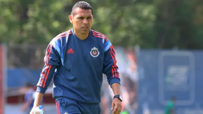 Ramón Morales, durante un entrenamiento de Chivas