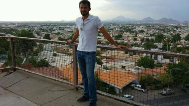 Luis Michel posa para RÉCORD