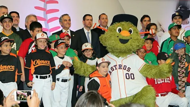 Miguel Ángel Mancera, presente en conferencia de prensa del Mexico City Series