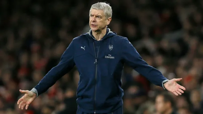 Wenger durante un encuentro con el Arsenal 