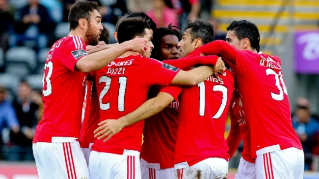Jugadores del Benfica celebrando el triunfo