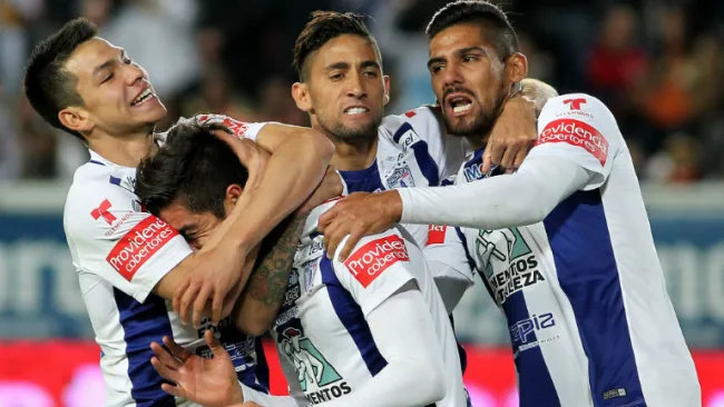 Los jugadores de Pachuca en pleno festejo