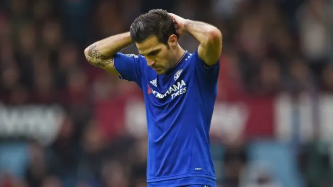 Fábregas se lamenta durante un partido del Chelsea