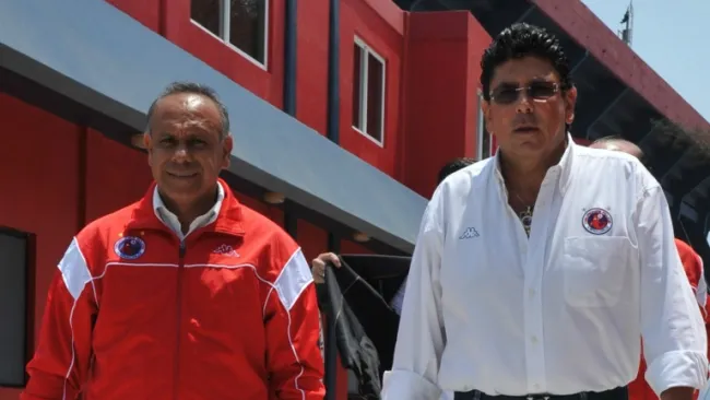 Fidel Kuri antes de un partido de Veracruz