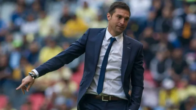 Diego Alonso durante el partido contra el América