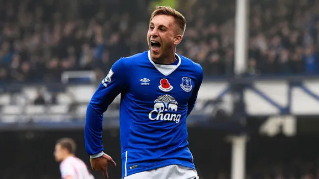 Gerard Deulofeu festeja gol con Everton