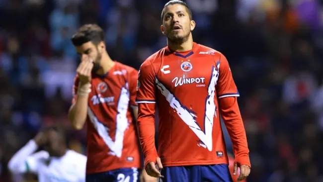 Albín lamenta una jugada con Veracruz