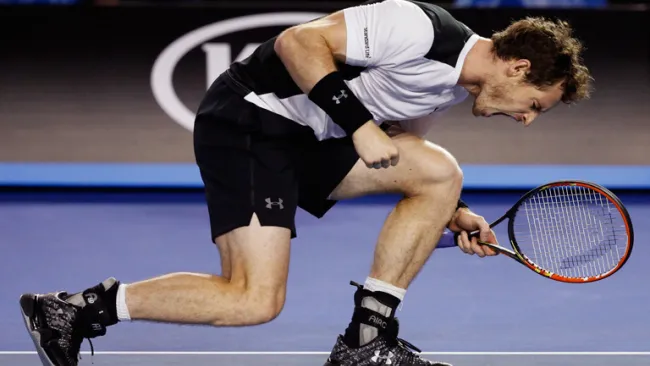 Murray celebra tras vencer a Raonic