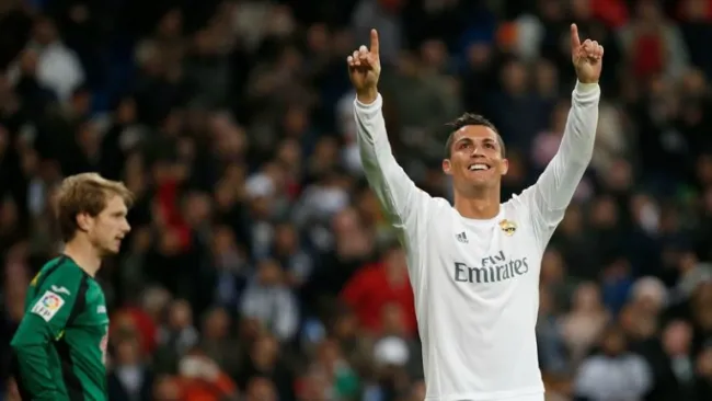 Cristiano Ronaldo festeja un gol con Real Madrid