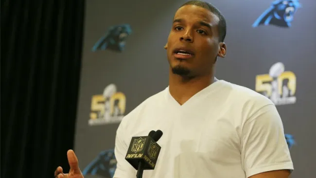 Cam Newton, en conferencia de prensa