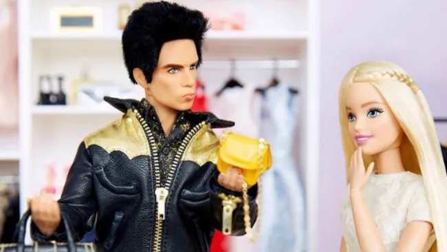 Derek Zoolander en una tienda con Barbie