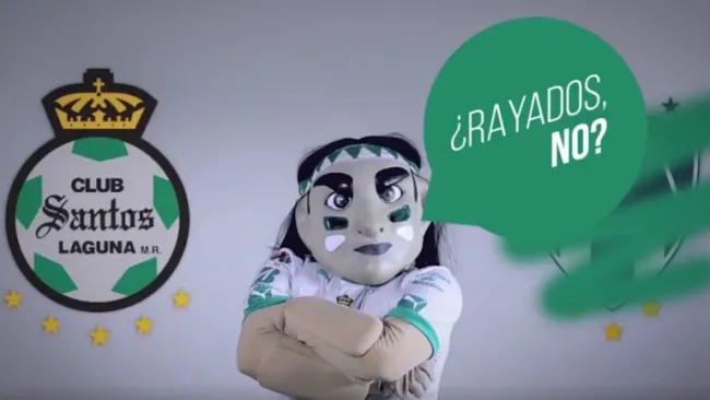 Mascota de Santos raya escudo de Monterrey