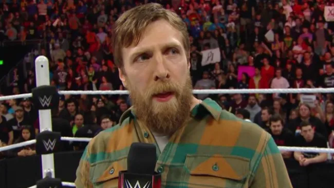 Daniel Bryan durante su depedida de la WWE