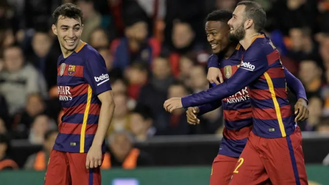 Kaptoum celebrando la anotación del empate en Mestalla