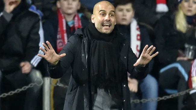 Guardiola en partido con el Bayern