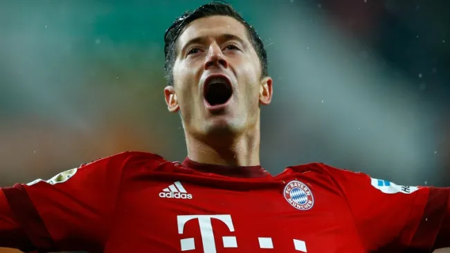 Lewandowski celebra un gol en partido del Bayern Munich