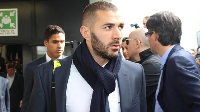 Karim Benzema, a su llegada a Roma con el Real Madrid