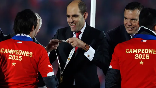 Jadue entrega medallas a la selección chilena