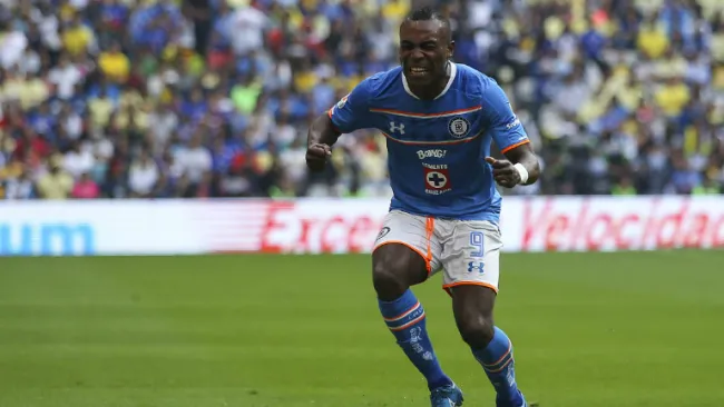 Guerrón durante el partido contra América