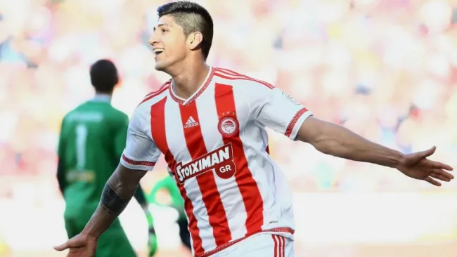 Pulido festeja su gol contra Atromitos