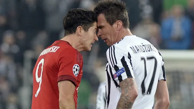Lewandowski se encara con Mandzukic
