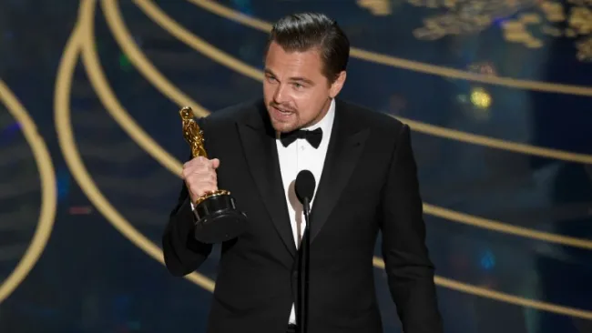 Leonardo DiCaprio, agradeciendo por el Oscar