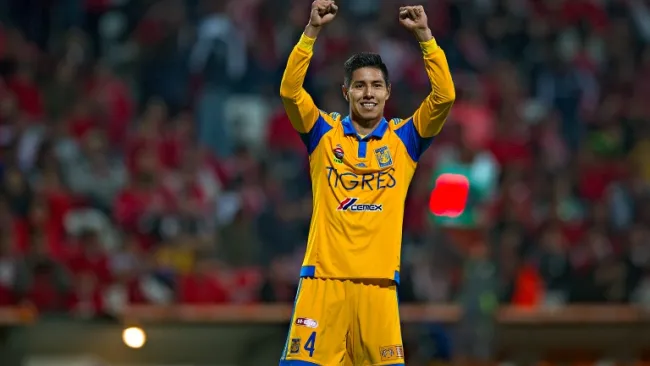 Hugo Ayala celebrando un tanto de los Tigres