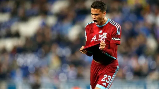 Diego Reyes festeja gol con Real Sociedad