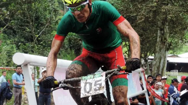 El ciclista mexicano Ignacio Torres, durante una prueba
