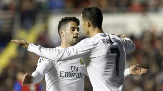 Cristiano Ronaldo festeja un gol contra Levante