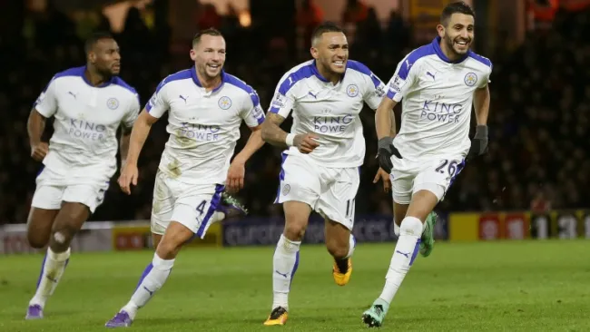 Riyad Mahrez celebrando su anotación
